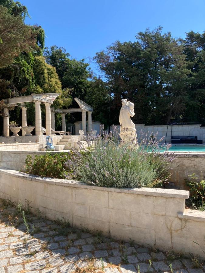Gite Encore Un Soir Hyères Exterior foto